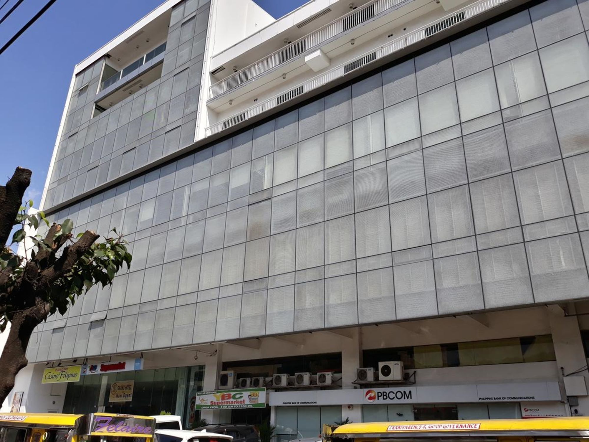 Ybc Grand Hotel Olongapo Luaran gambar
